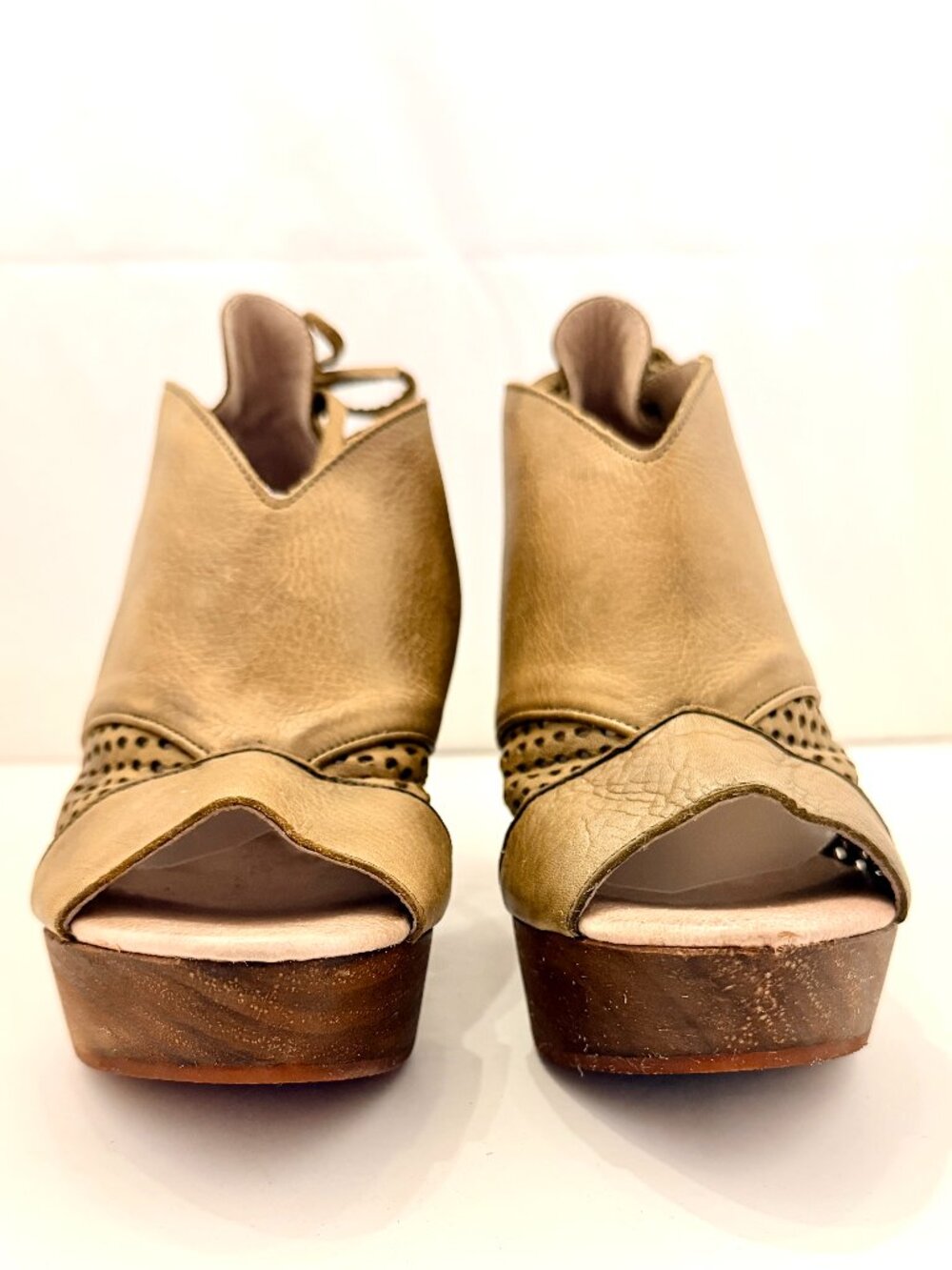 Free People Women's "Revolver" Open-Toe Clog In Tan/Khaki - Size 5-1/2 - Picture 6 of 11